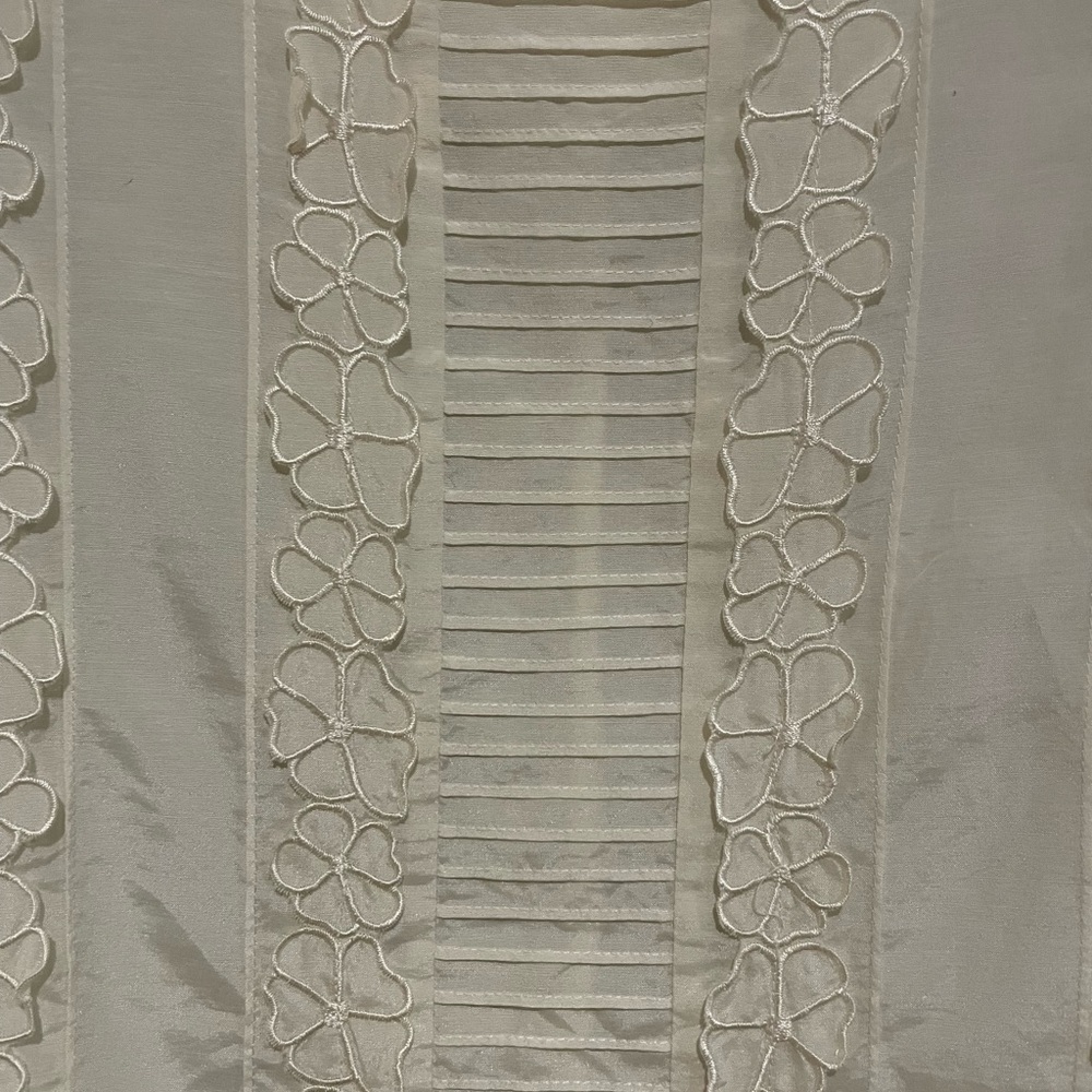 Halogen Cream Sleeveless Top - Picture 3 of 7